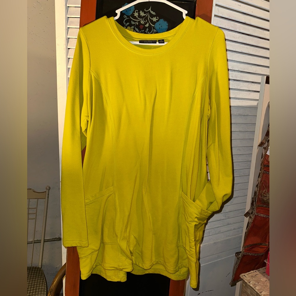 Neon yellow green long tunic top w pockets